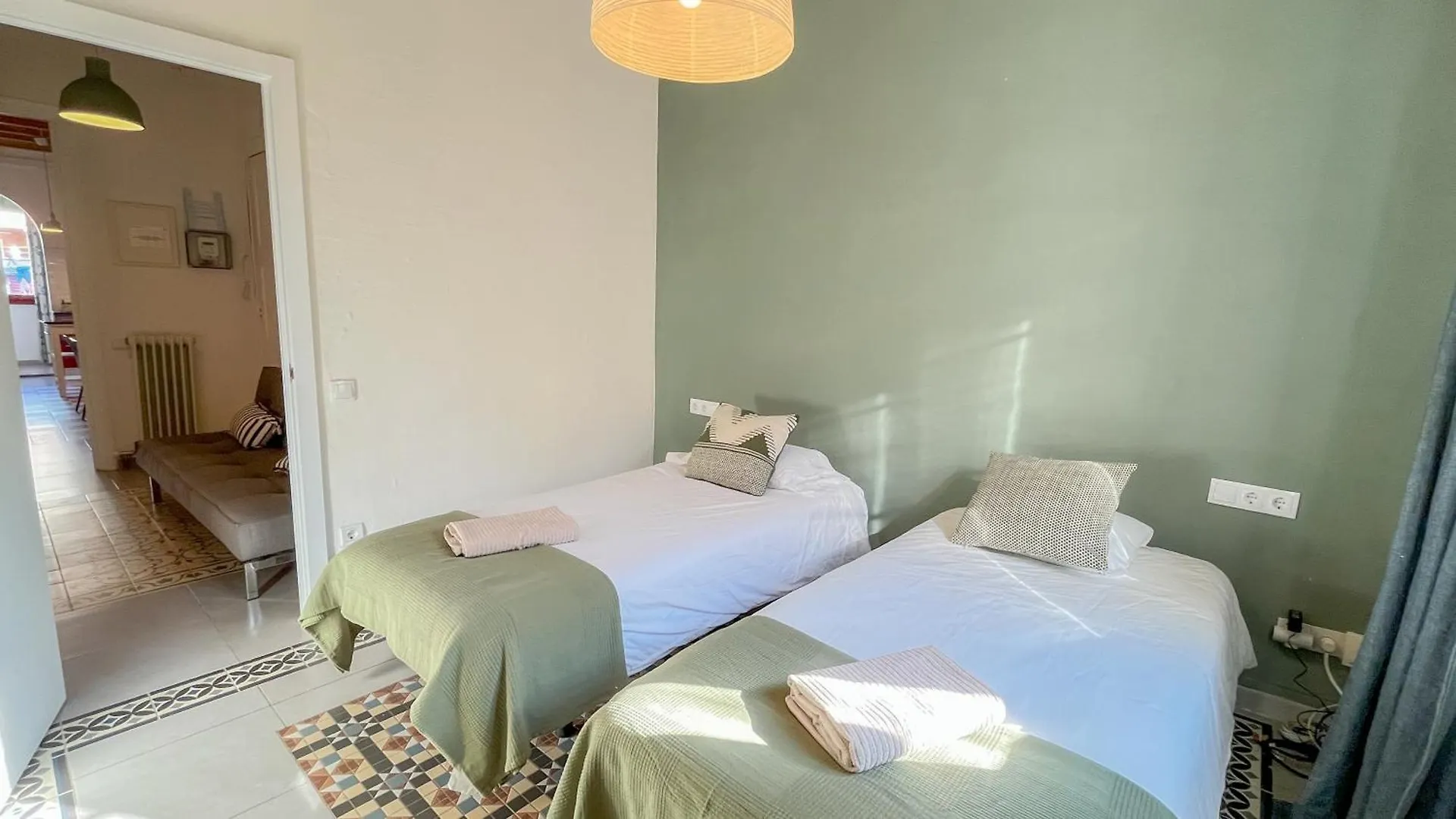 Center Of Gracia By Maison Pinata Barcelona Apartment